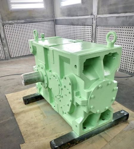 食品業-上下斜度5軸齒輪箱