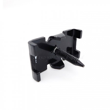 Agrafe de clôture et boulon trilobé à tête ovale, zingué noir et revêtu