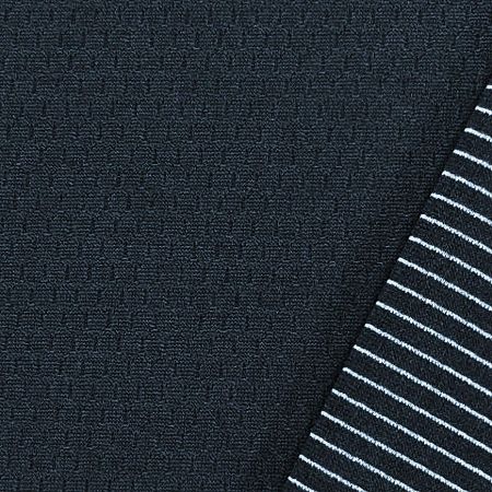 Tissu en maille circulaire en nid d'abeille - NL15GD3316T2 est le tissu tricoté circulaire fabriqué par be*quem et fil de polyester avec un motif en nid d'abeille sur la face