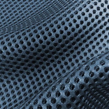 Malha ultra-leve e elástica - Malha tricotada de alta densidade – projetada para roupas ativas, combinando estabilidade, respirabilidade e resistência à abrasão.
