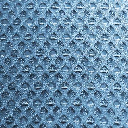 Rete spaziatrice sottile lavorata a maglia riciclata, 100% rePoliestere, spessore 1.0mm, leggera