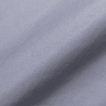 A lightweight woven fabric that combines heat storage, antibacterial, down proof, and water repellency.