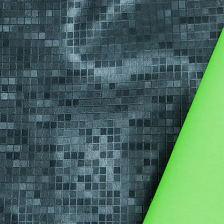 軽量レインウェア素材 - カーボンパターン、柔らかく快適で肌に優しい防水生地