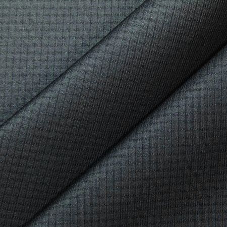 Tecido Externo Ultralight 7–20D Que Mantém Seco, Confortável e Pronto para Qualquer Clima.