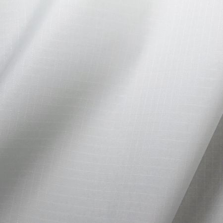 HL25IN1043PS-3_Diseñado para la élite: Conchas ultraligeras de 10-40D que reducen el peso de la mochila sin comprometer la durabilidad alpina