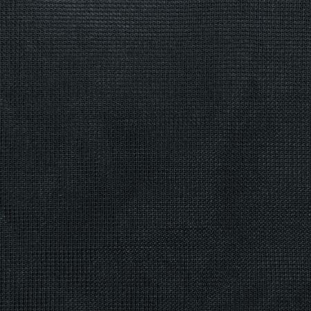 UHMWPE 针织布具有卓越的抗拉强度与耐磨性能,不仅适用于各类户外休闲运动服饰与装备,更能透过专业设计,精准应用于各行业的安全防护服饰