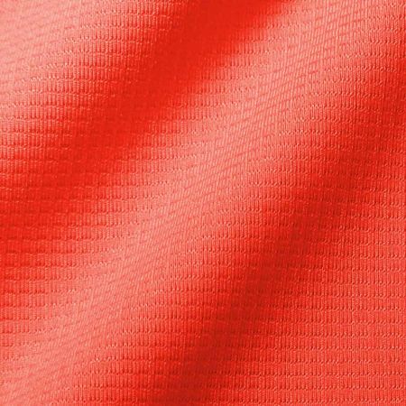 Élasticité dans quatre directions, douceur, respirabilité