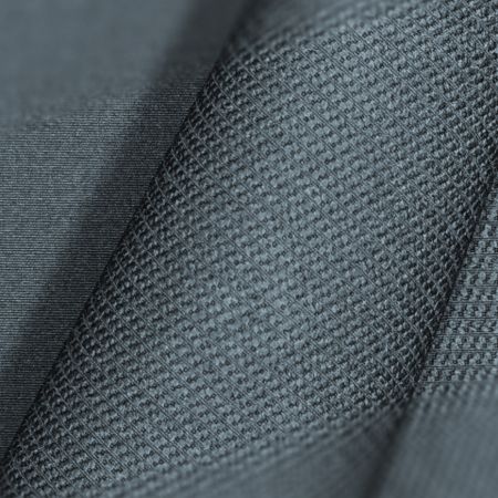YL-0180は耐摩耗性4方向ストレッチ織物です。