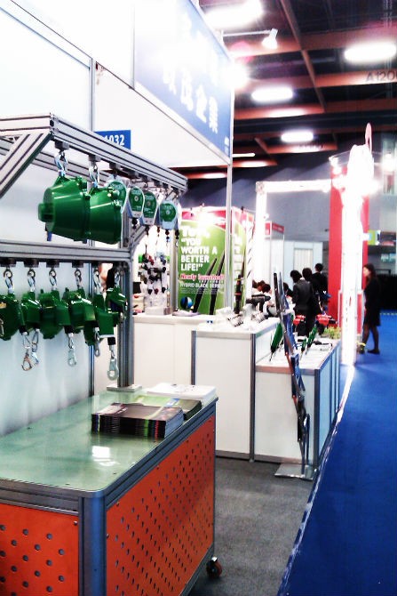 2012 台北國際汽車零配件/車用電子展覽會 SEALS政茂 展示全系列產品