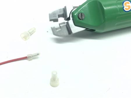 Lame de sertissage à air AR7WP avec terminal isolé