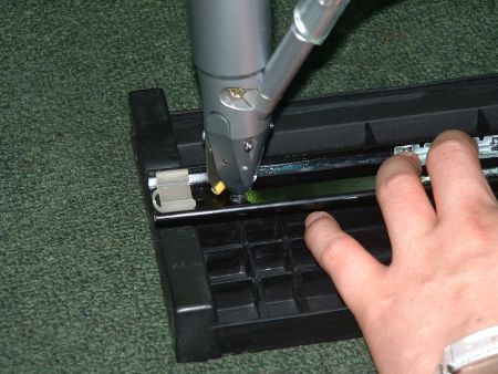 自动锁螺丝机-抽屉滑轨应用 - 抽屉滑轨