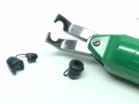 CLP Gros plan de la lame et des manchons de décharge de contrainte