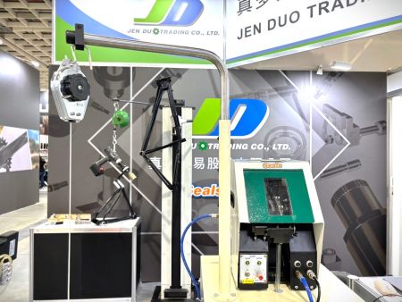 Mga Selyo ng AUTOMATIC SCREW FEEDER