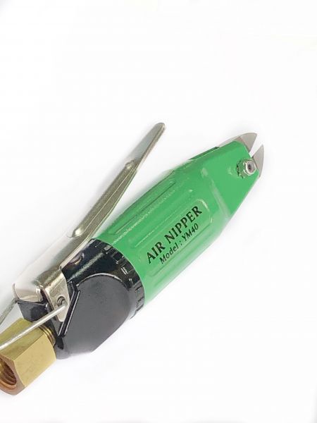 Rear view of YM-40 air nipper