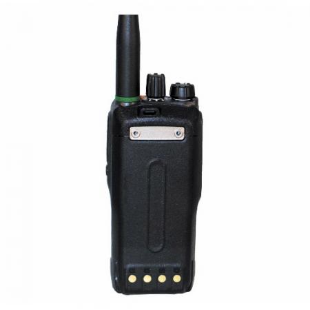Radio portátil digital DMR RL-D880K 3 Parte trasera