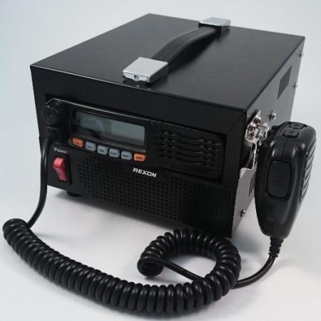 Профессиональная аналоговая базовая станция мобильной радиосвязи