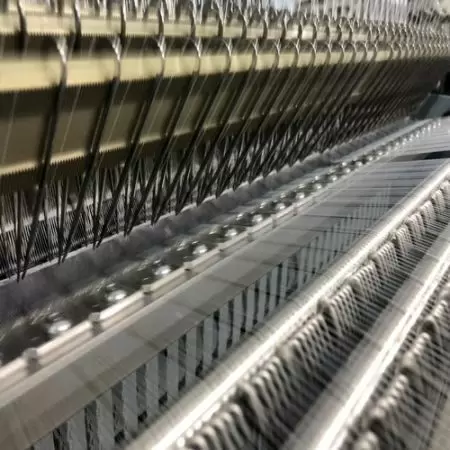 Machine à tricoter élastique