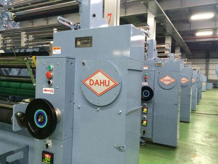 Máquina de tejer de la marca DAHU fabricada en Taiwán