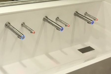 EcoTap Auto Faucet and HK-CSD4R Auto Soap Dispenser at Chang Gung Memorial Hospital in Kaohsiung - EcoTap Auto Faucet and HK-CSD4R Auto Soap Dispenser at Chang Gung Memorial Hospital