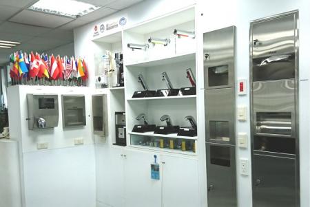 Výstavná miestnosť Hokwang - 3 v 1 jednotka a polovýklenková sušička na ruky