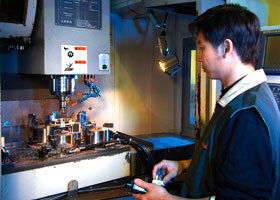 CNC milling machines for vacuum components
