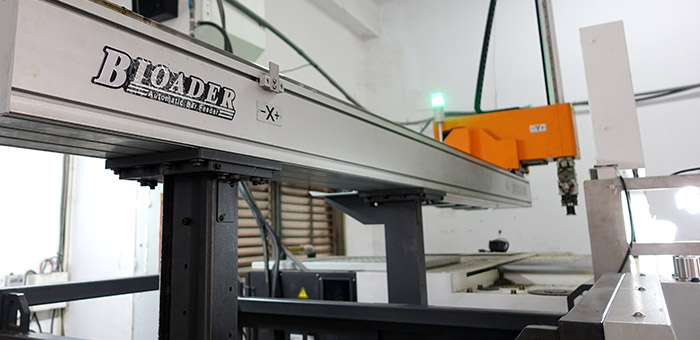 With the automatic robot arm, the production cost is lowered and quality is controllable.