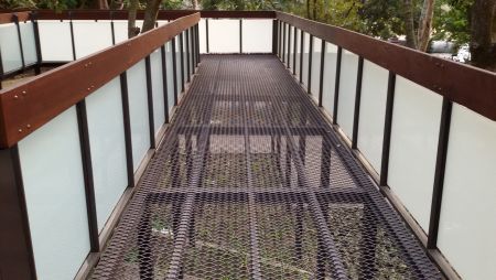 XG12 Walkway Mesh is made from top-grade steel from Taiwan's China Steel Corporation.