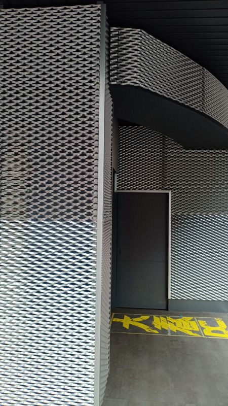 SKA 20-20 type Expanded metal mesh facades introduce natural light from multiple angles.