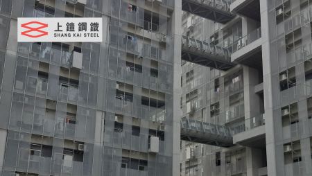 The facade of Yuhsien Social Housing uses SKA expanded metal mesh, helping improve insulation and energy efficiency, and enhancing residential comfort.