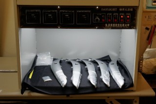 광택 크롬, 무광 니켈 및 삼가 크롬 플라스틱 전기도금을 포함한 도금 항목용 색상 테스트기.