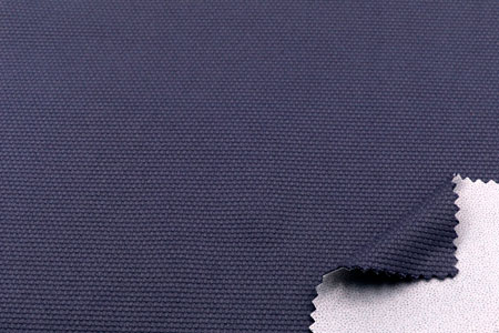 Tela impermeable para uso en calzado: Tela impermeable de tres capas para revestimiento.
