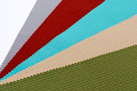 Le tissu CORDURA re/cor™ adopte le fil en PET recyclé INVISTA™.