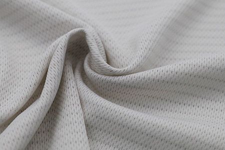 X-STATIC® 银纤维布料是天然且永久性的抗菌抑臭纺织品。