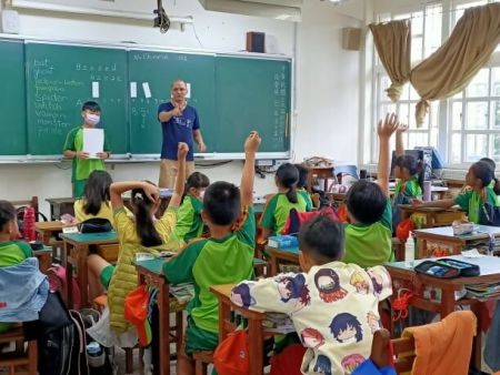 英語教育プログラム