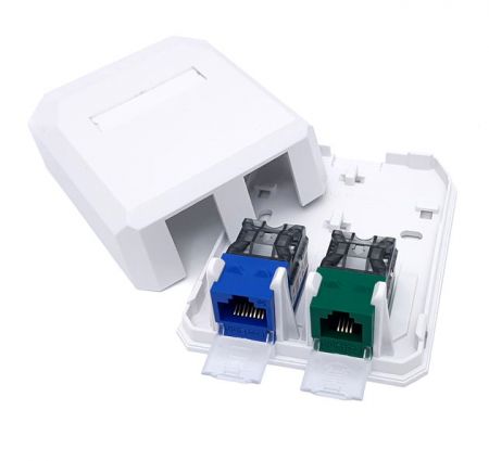 可安裝2顆RJ45資訊插座
