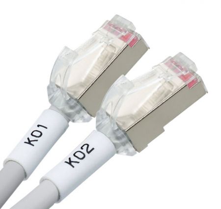 Câbles mâles à mâles blindés pré-terminés avec longueur personnalisée