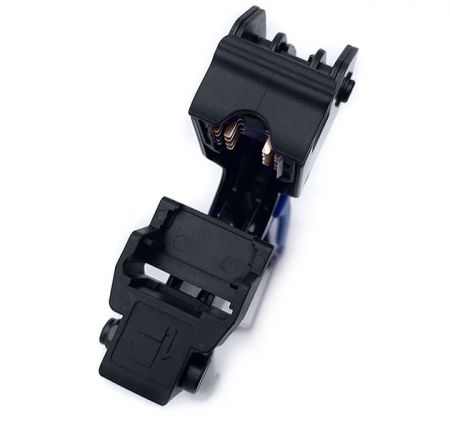 Outil de terminaison 4 paires en gros plan