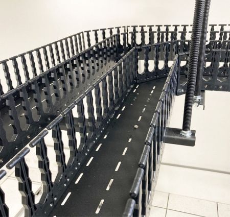 可選購上方走線槽