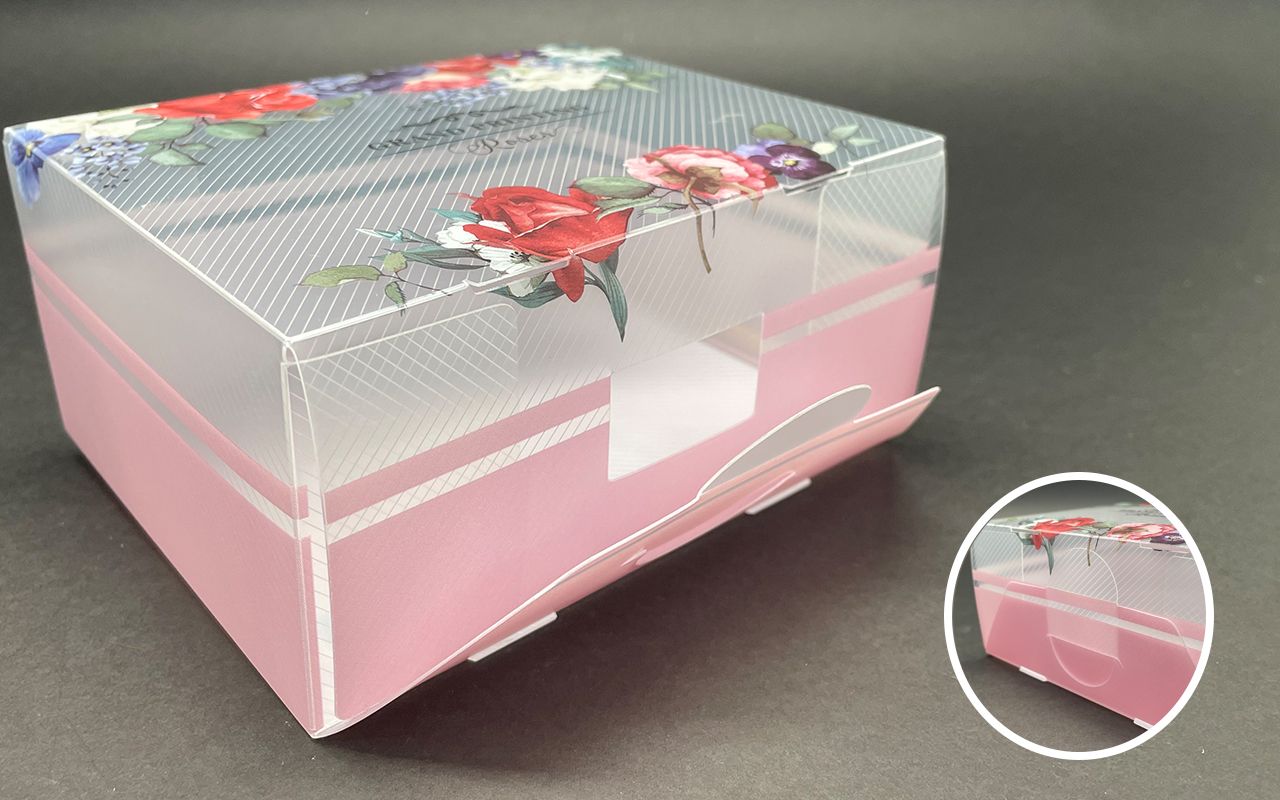 Il fascino della chiusura sorridente