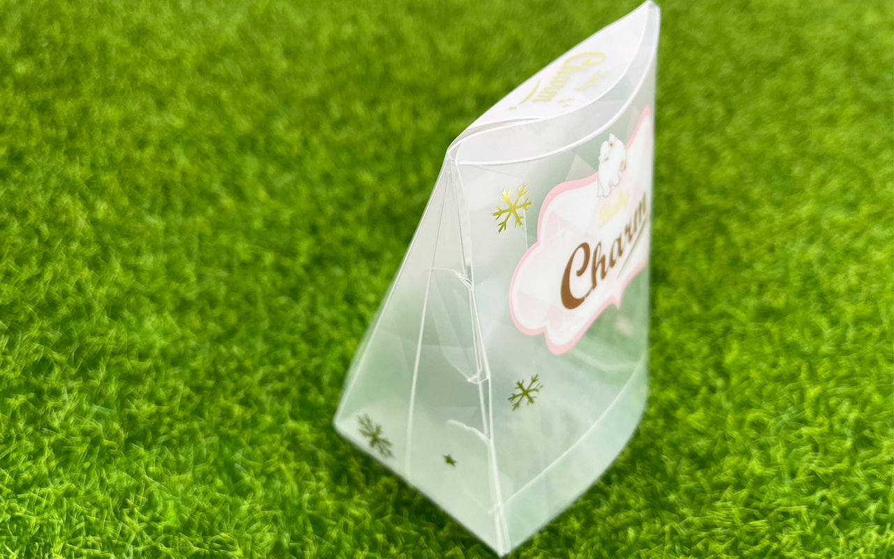 Kifinomult háromszög doboz design