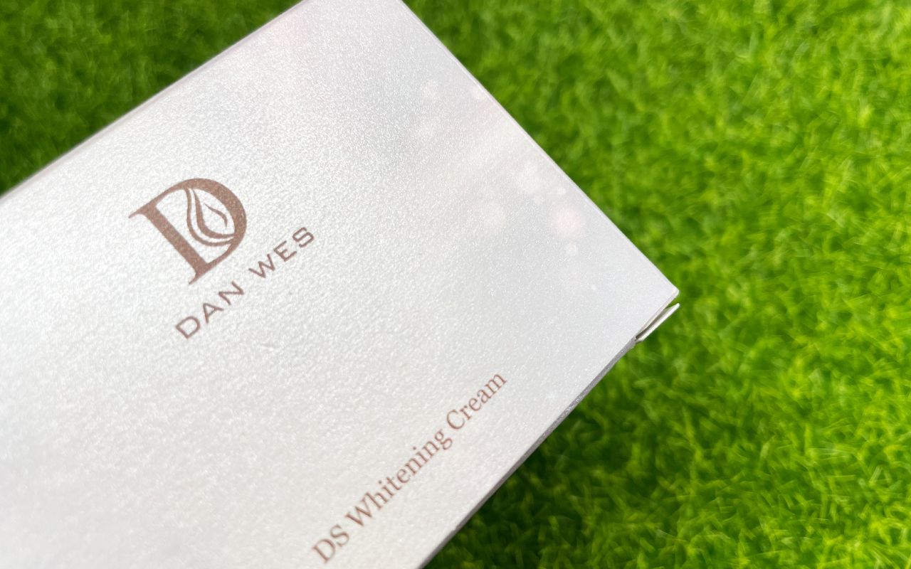 A csomagolódoboz egyedi művészi szépsége