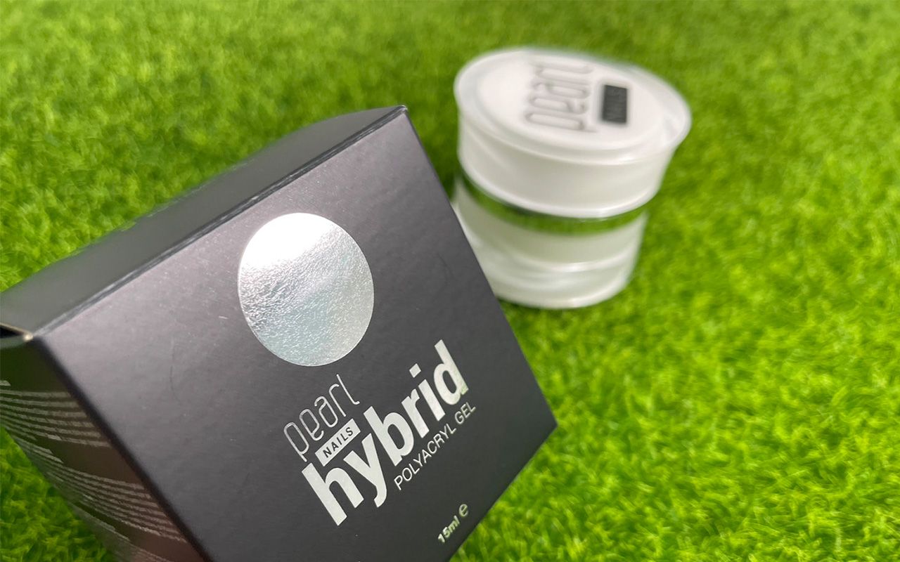 局部燙銀讓品牌更耀眼