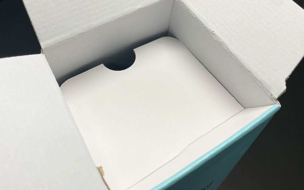 The one-piece molded inner lining