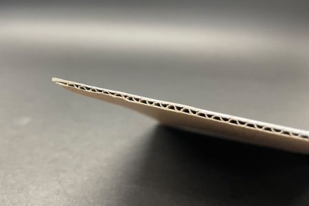 E-hullámlemez(1,6 mm)