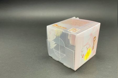 PP Átlátszó Színű Doboz Zöldlevél Zár Tervezéssel