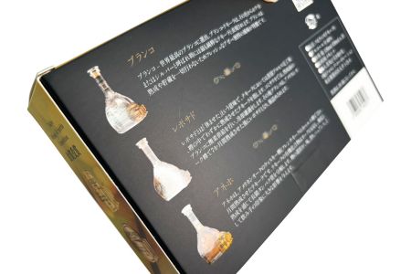 Emballage et impression personnalisés pour ensembles cadeaux de spiritueux miniatures