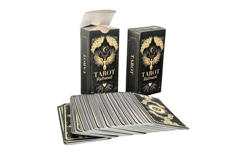 Servizi personalizzati per carte dei tarocchi e imballaggi