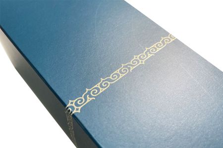 保養品包裝盒局部金蔥加工