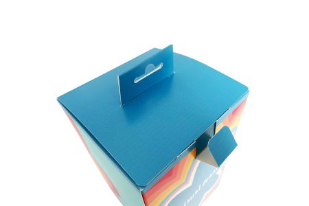 Design personalizzato per scatole regalo appese - Focus