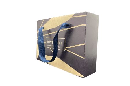 Dessert-Verpackung Geschenkbox mit Griff individuell angefertigt